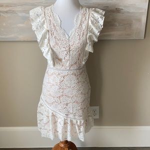 Gorgeous Hidden Label creme lace dress